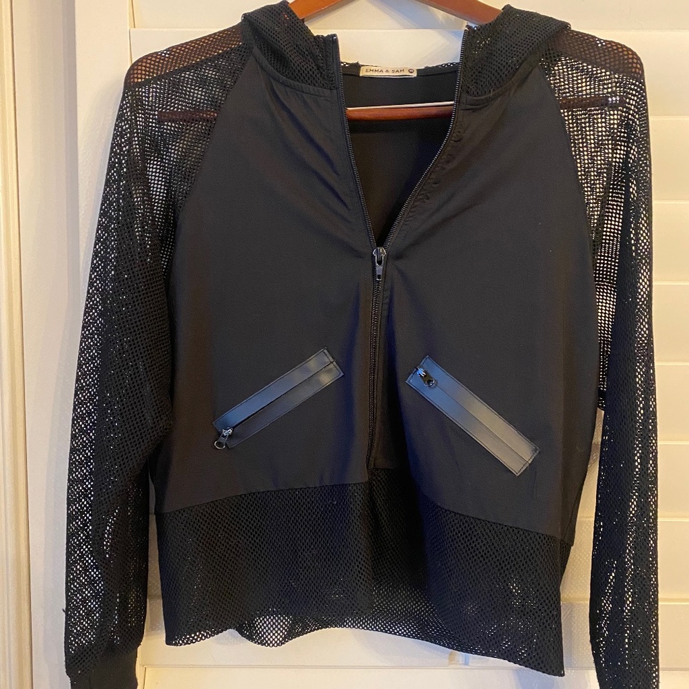 Emma & Sam zip front hooded jacket black size medium